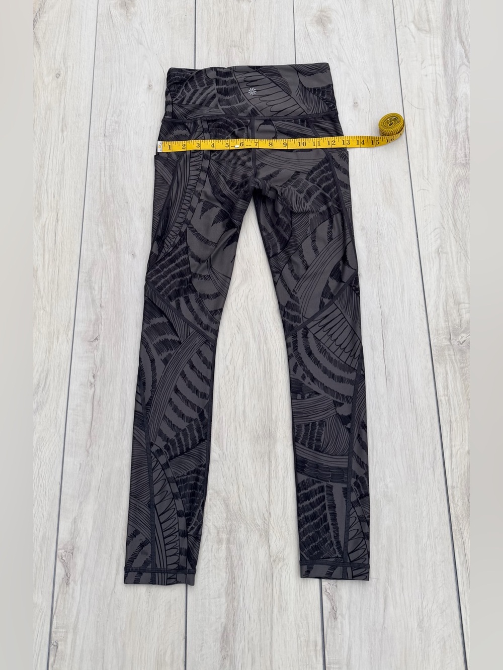 Athleta Salutation Stash II Printed 7/8 Tight XS Black Charcoal Tropical Palm - Picture 10 of 11